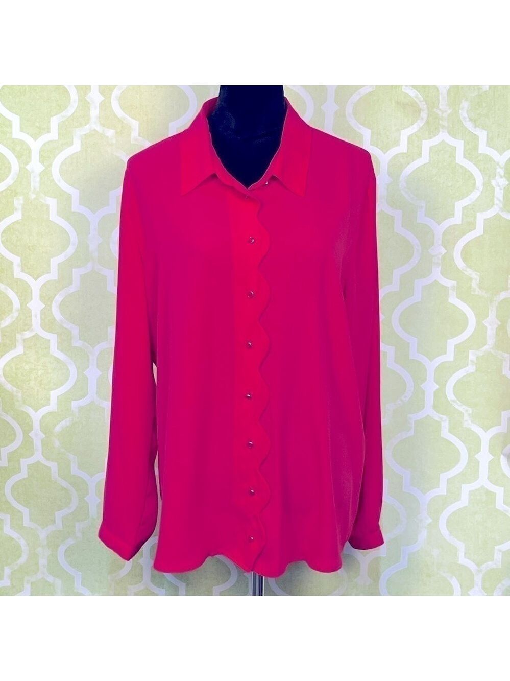 NY Collection Pink Long Sleeve Blouse w/ curve detail in the front, size XL EUC